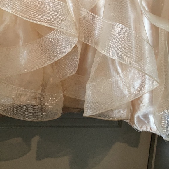 Bridal or Prom gown Unaltered - Picture 12 of 16